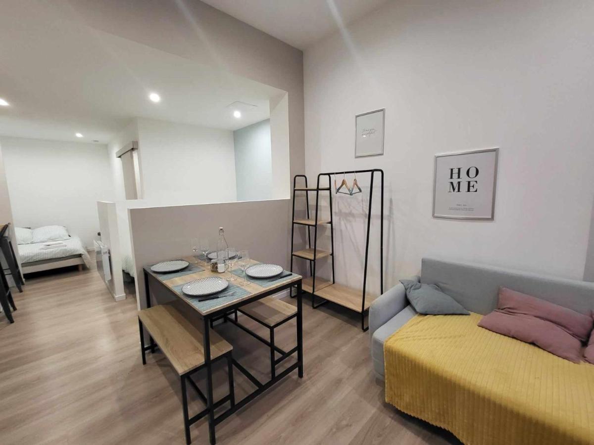 Appartement Canada 1 Valenciennes Bagian luar foto